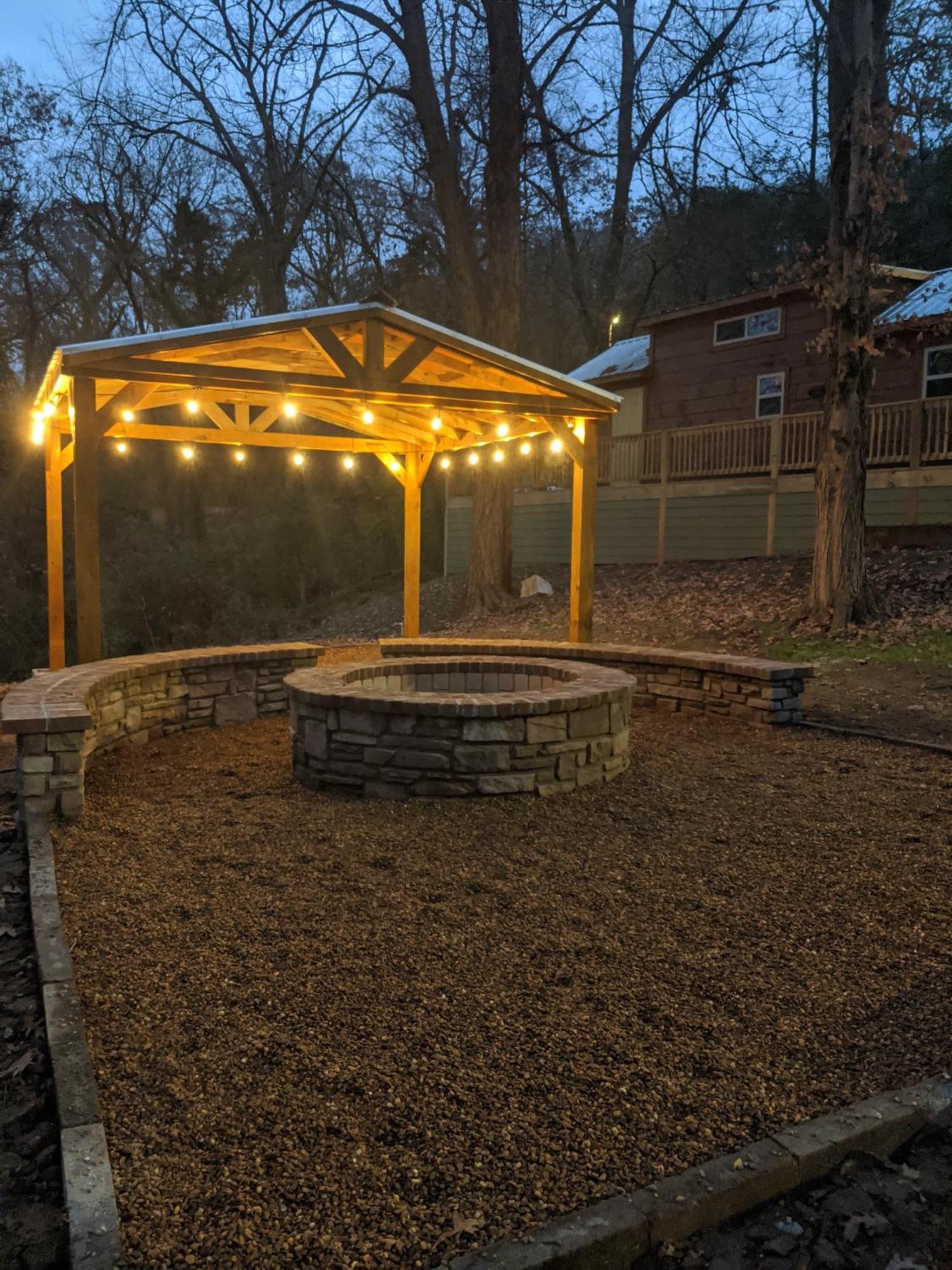 Lena Wooded Tiny - Hot Tub Holiday home Chattanooga