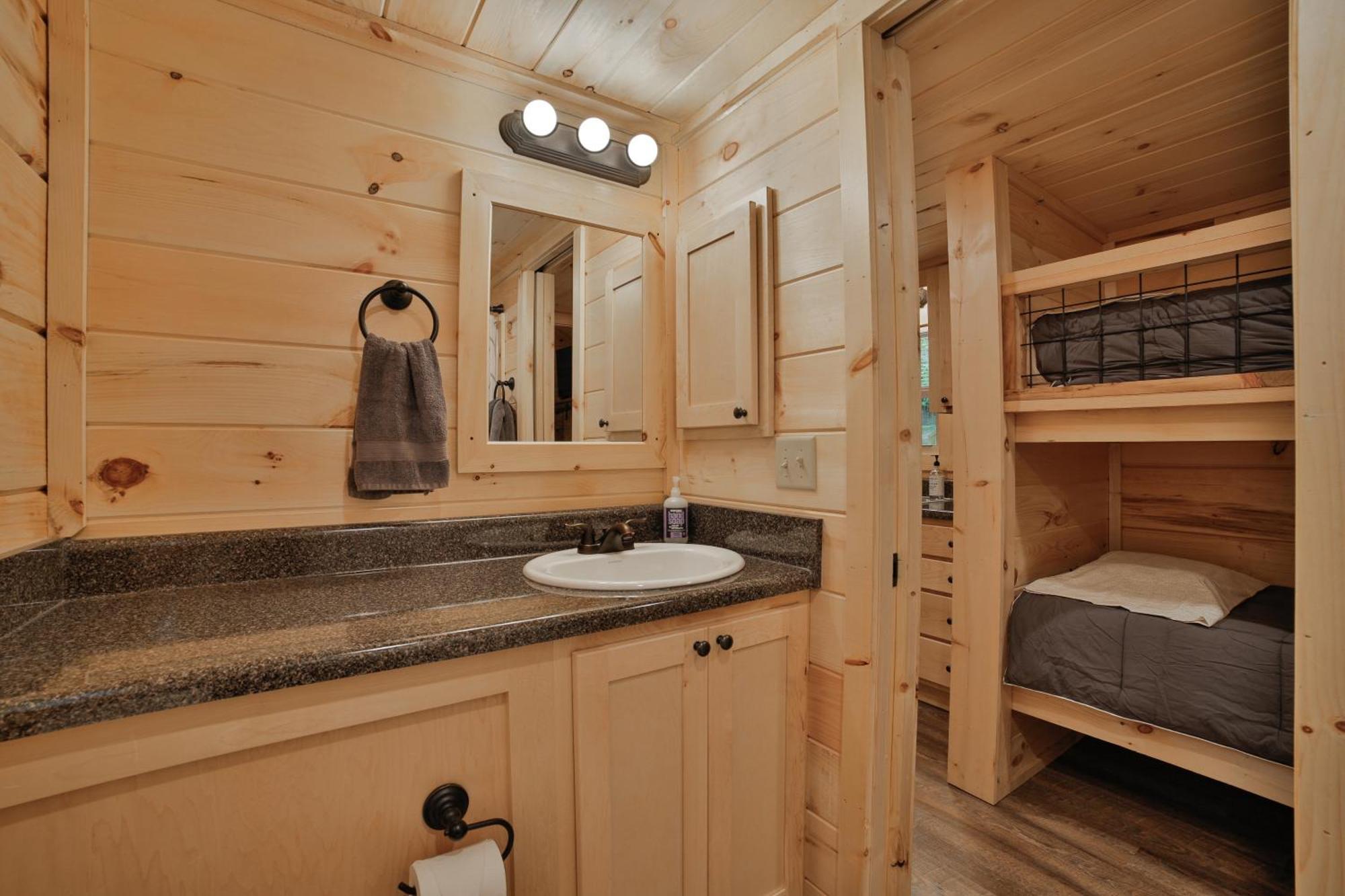 Lena Wooded Tiny - Hot Tub Holiday home *